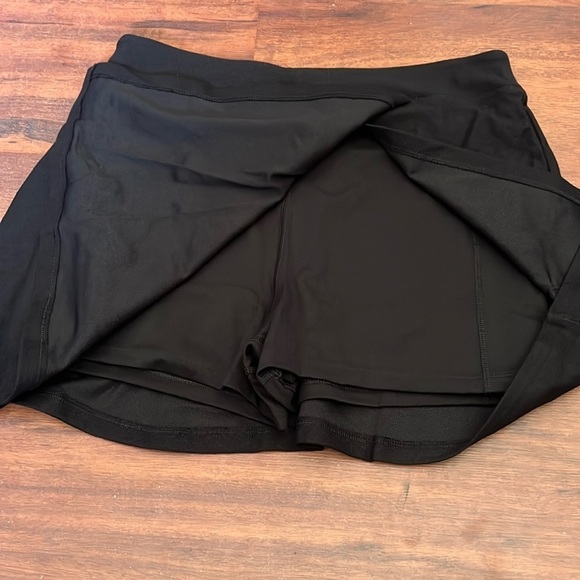 VS Pink Piqué Tennis Skort large black stretchy sweat wicking - Picture 9 of 9